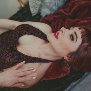 Model - Sadie Nyx curvy