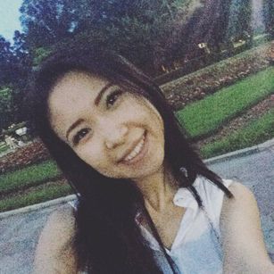 Model - Ameli petite