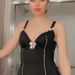 Model - Alison Fields stockings