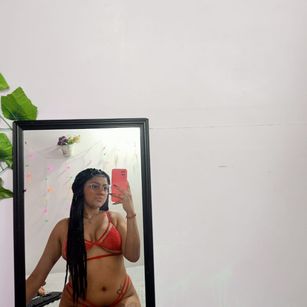 Model - Pretty_girls  squirt