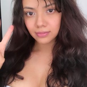 Model - Kathe Squirt4you oil