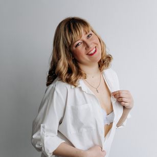 Model - IreneLight closeup