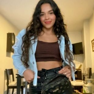 Model - MilaSsnyder flirtatious