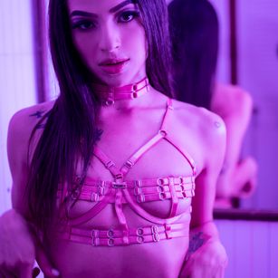 Model - AbbieRhondes horny