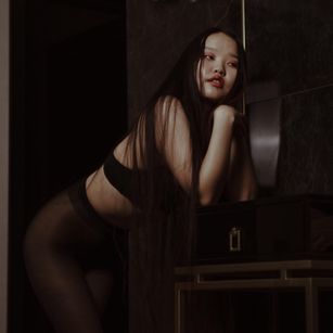 Model - JoyaJung foot