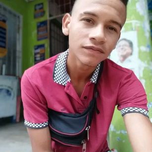 Model - Elvergon404040 chupar