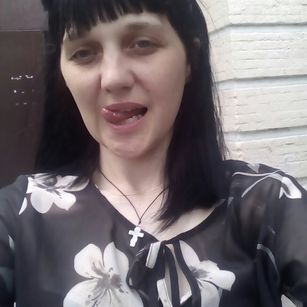 Model - HOT girl deepthroat