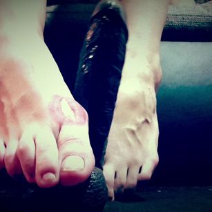 Model - MissMadeleine leather