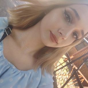 Model - Sexy Bitch Hotgirl