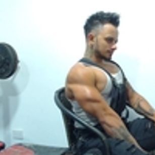 Model - muscle77 cum