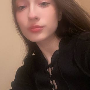 Model - Aurora asian