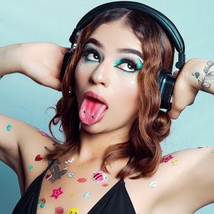 Model - AbbieRhondes joi