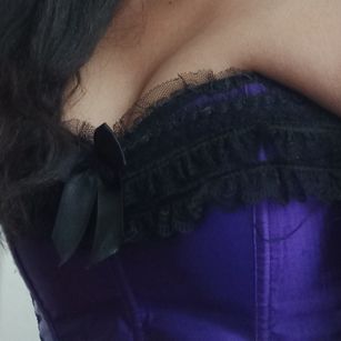 Model - Richelle Mandy doggystyle