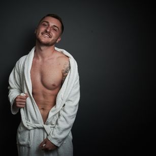 Model - Ethan-S ohmibod