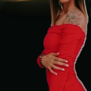 Model - Mia miller tattoo