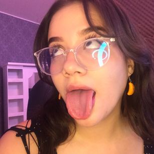 Model - ChloeMontes latina