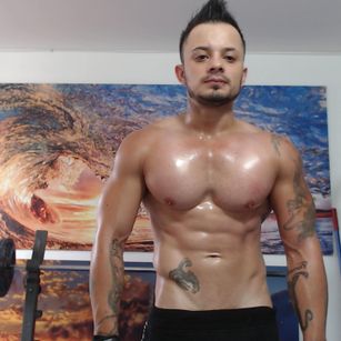 Model - muscle77 cum