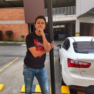 Model - Mr_Blast feet