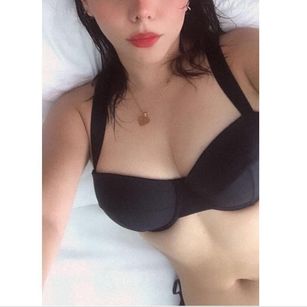 Model - Jennifer bubies