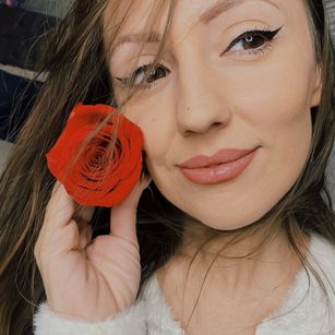 Model - ALEXIA CAGE camgirl