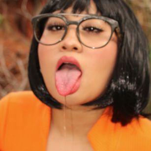 Model - Miki_Yagami1 deepthroat