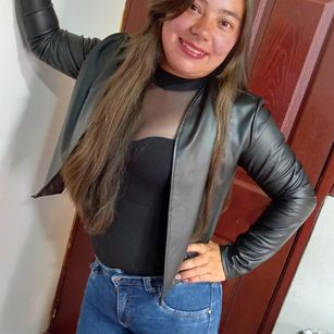 Model - outgoing girl ass