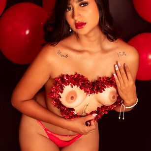 Model - JasmineRoberts Latina