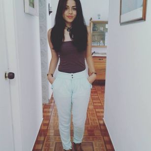 Model - Candy Rosex dancing