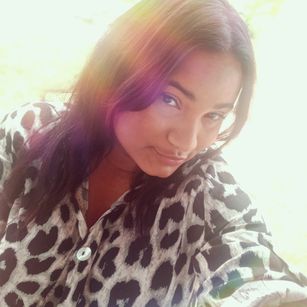 Model - hilarybunny bigboos