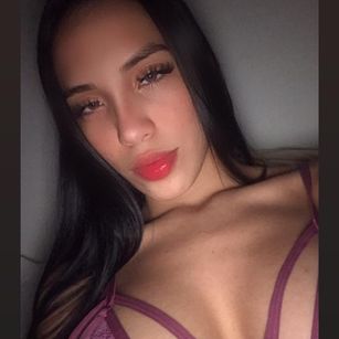 Model - KylieWhite humiliation