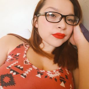 Model - Kiska Digitalis submissive