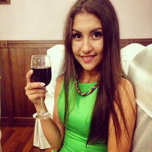 Model - CurlySue sexy