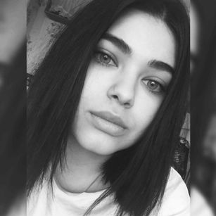 Model - Julie_Hill bigboobs