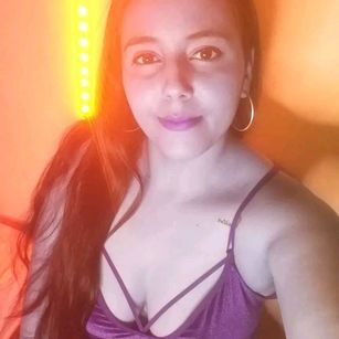 Model - Kendall squirting