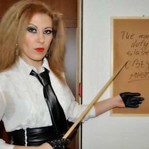 Model - MistressTori 6