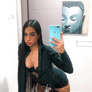 Model - LunaKings spanking