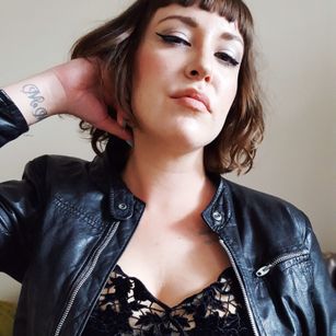 Model - The Wasp  curvy