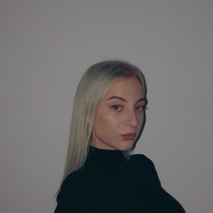 Model - Tessa Izabel romantic