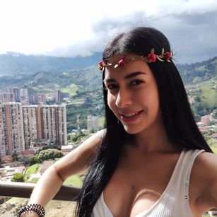 Model - Karol Meyer toys