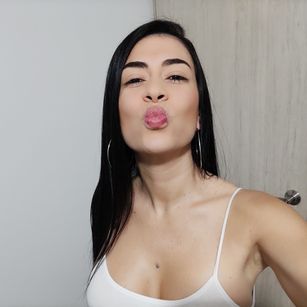 Model - Karol Meyer latin