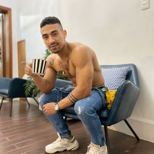 Model - Romeo tatttoo