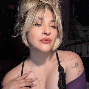 Model - Sylvie Celeste curvy