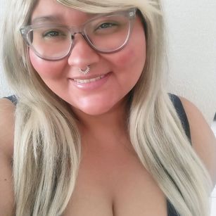 Model - Nefertari95 sexy