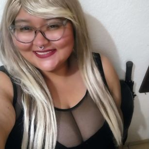 Model - Nefertari95 nice