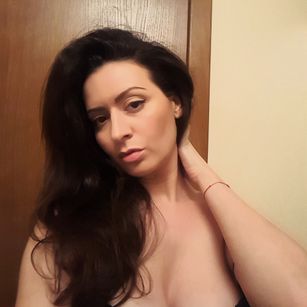 Model - MysticClaire strip