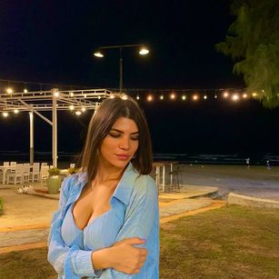 Model - Megan Gale teen