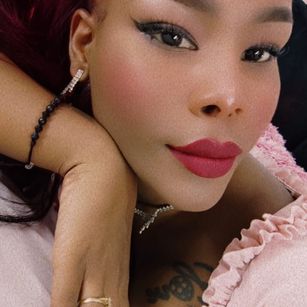 Model - Ashanty D.Brown fastresponse