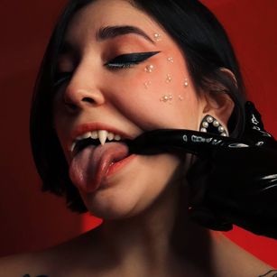 Model - Devillish Goddess Ileana CBT