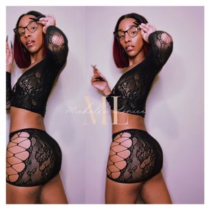 Model - Michelle Lonice model