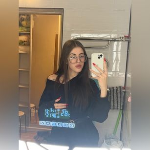 Model - Polynas fetish